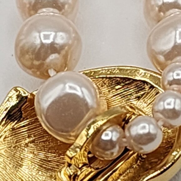 Vintage KJL For Avon Faux Pearl, Enamel Butterfly Necklace - Picture 6 of 12